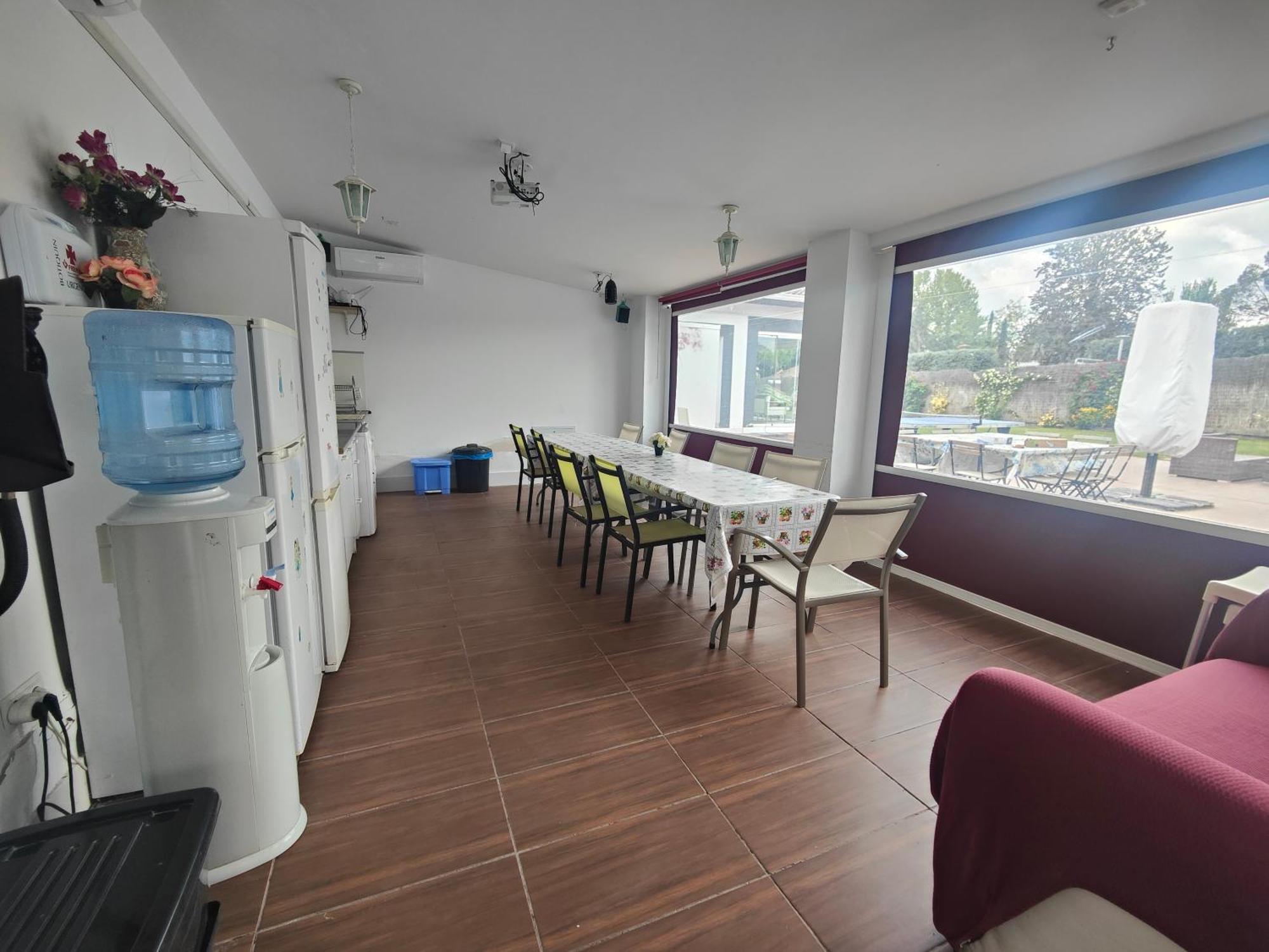 Chalet Con Piscina Y Jacuzzi En Madrid Alquila Habitaciones Algete Exterior foto