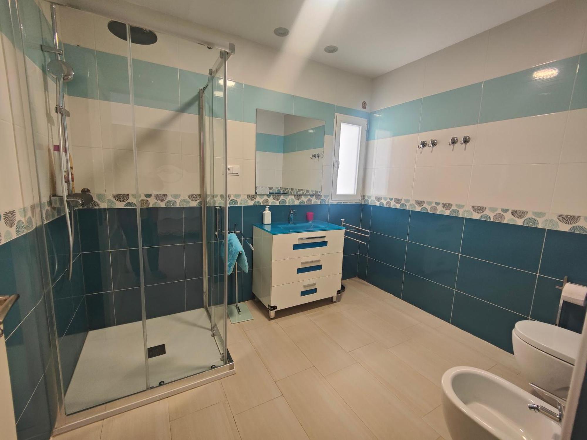 Chalet Con Piscina Y Jacuzzi En Madrid Alquila Habitaciones Algete Exterior foto