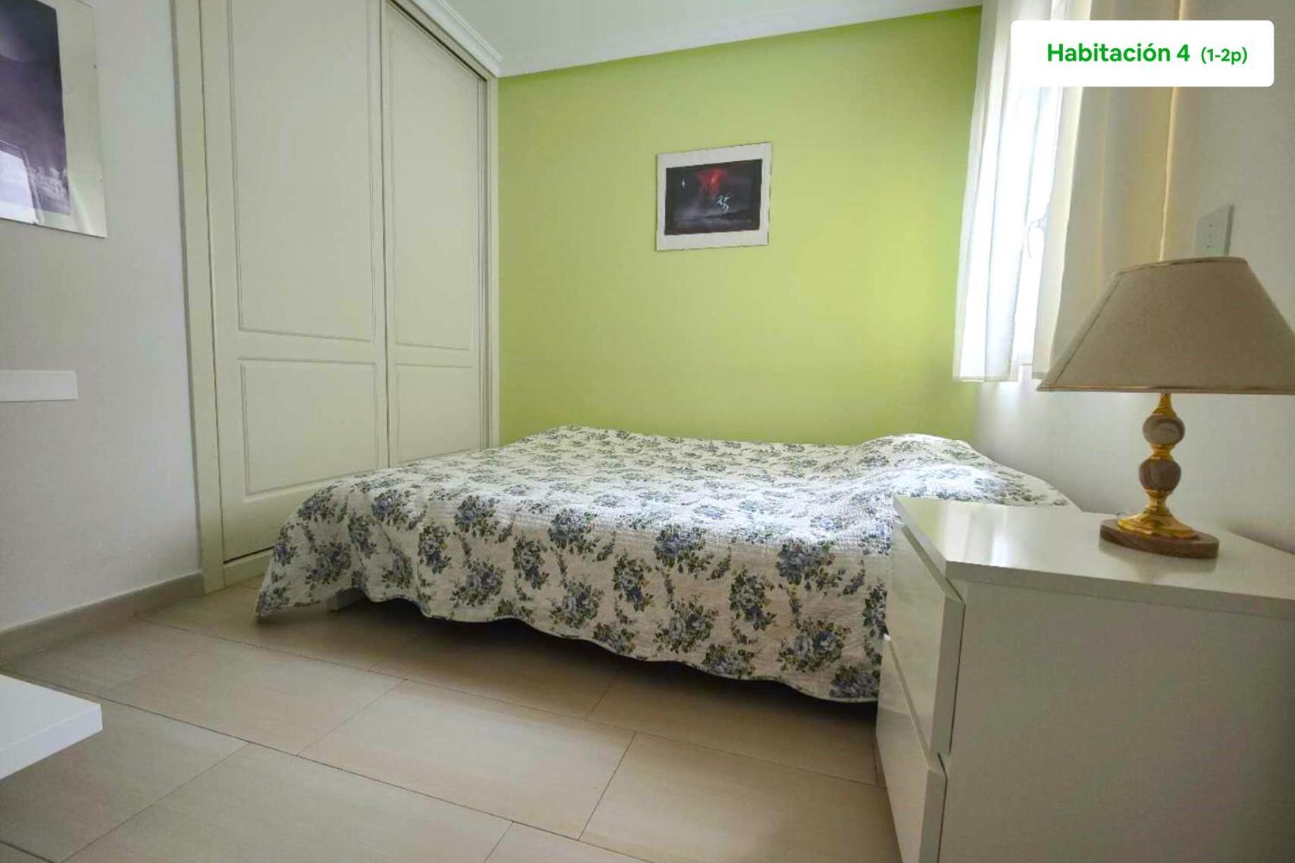 Chalet Con Piscina Y Jacuzzi En Madrid Alquila Habitaciones Algete Exterior foto